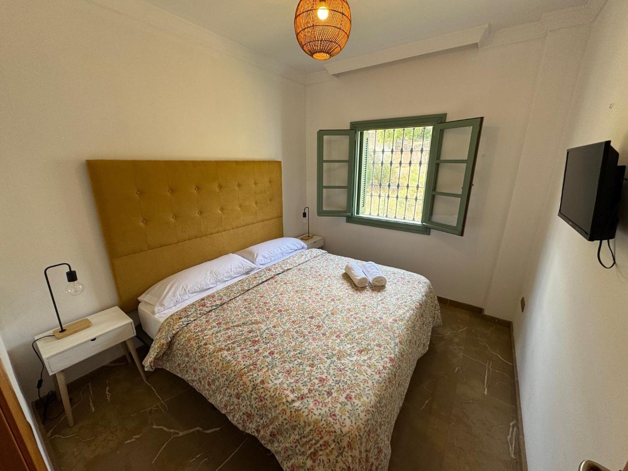 Arte De Aguilas Gjestgiverier Málaga